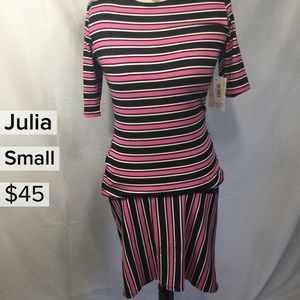 Small LuLaRoe Julia Dress.